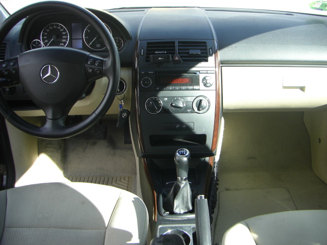 MERCEDES BENZ CLASE A 150 ELEGANCE 1.5 I 95CV