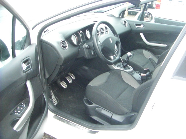 PEUGEOT 308 SPORTIUM 1.6 HDI 90CV