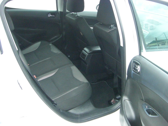 PEUGEOT 308 SPORTIUM 1.6 HDI 90CV