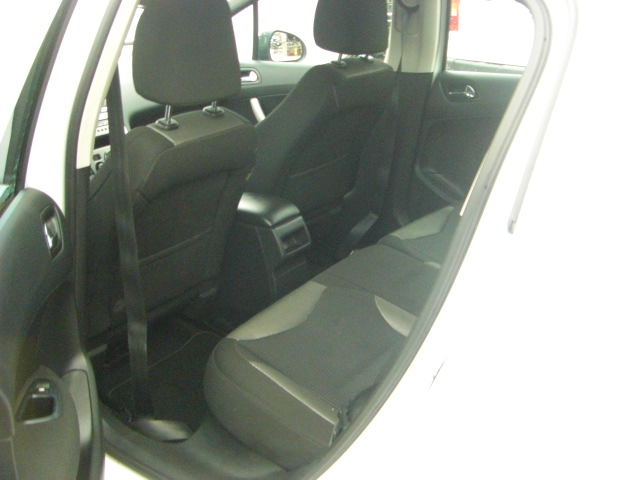 PEUGEOT 308 SPORTIUM 1.6 HDI 90CV