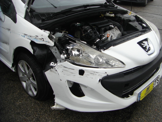 PEUGEOT 308 SPORTIUM 1.6 HDI 90CV