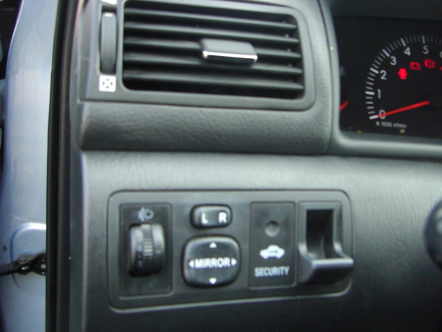 TOYOTA COROLLA SOL 1.6 VVT-I 68CV