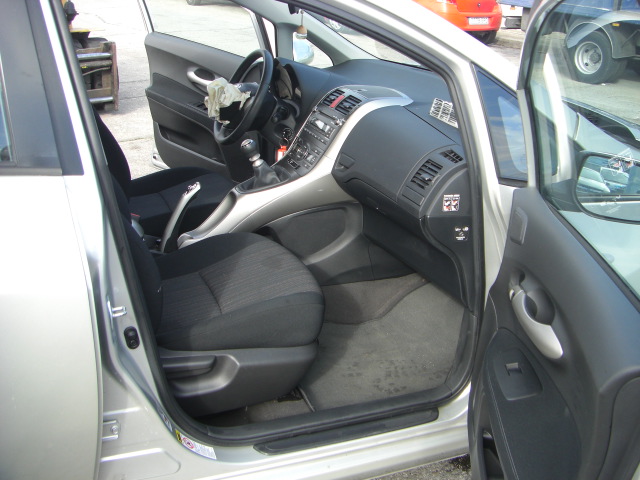 TOYOTA AURIS 1.4 D4D ACTIVE 90CV