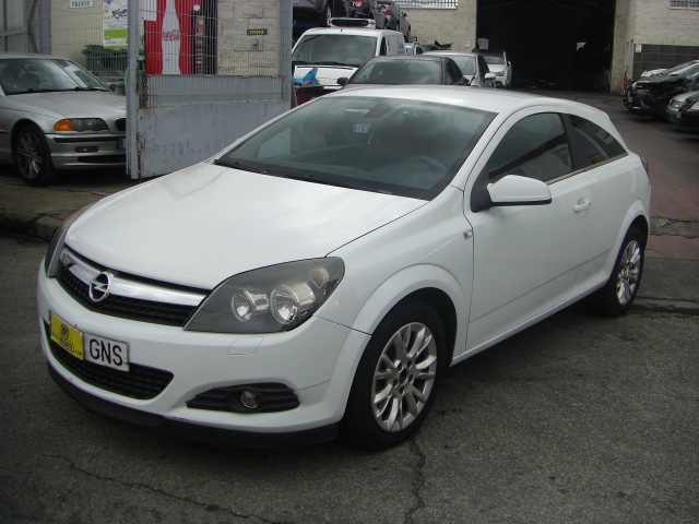 OPEL ASTRA GTC 1.7 CDTI 110CV