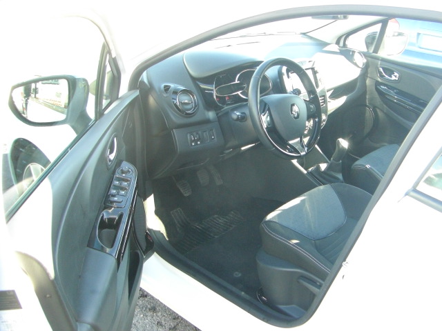 RENAULT CLIO SPORT TOURER 1. 5 DCI 90CV