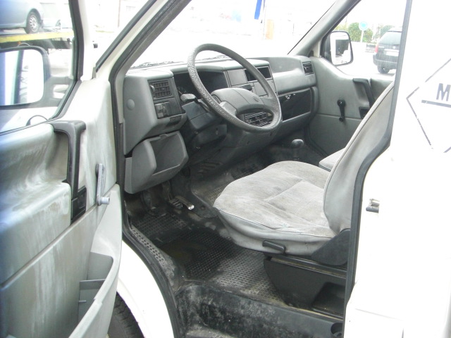 VOLKSWAGEN TRANSPORTER(CAMION) 1.9 D 61CV