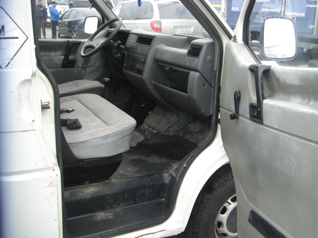 VOLKSWAGEN TRANSPORTER(CAMION) 1.9 D 61CV