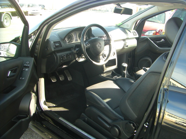 MERCEDES BENZ CLASE A 150 I 1.5 95CV