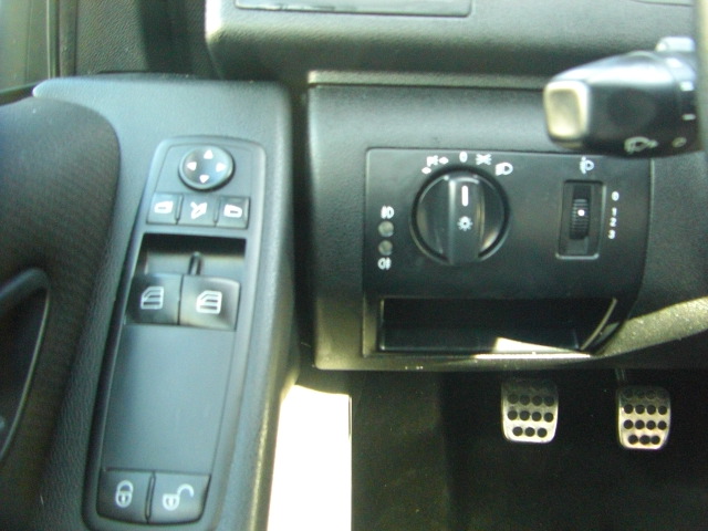 MERCEDES BENZ CLASE A 150 I 1.5 95CV