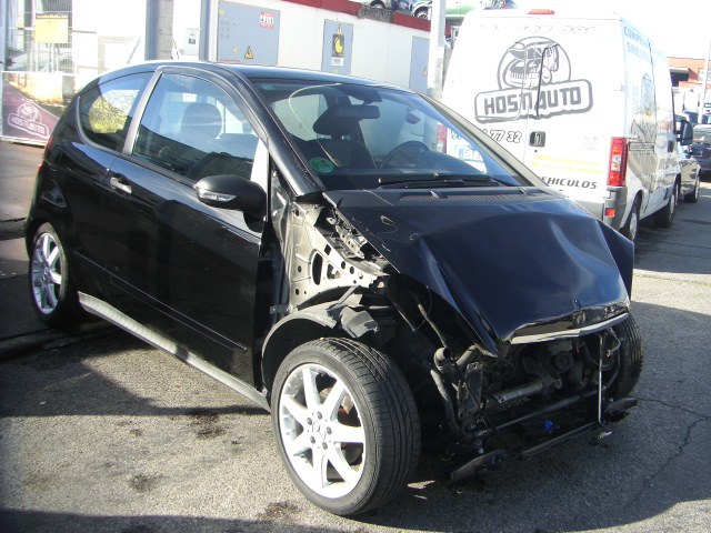 MERCEDES BENZ CLASE A 150 I 1.5 95CV