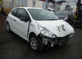 PEUGEOT 208 ACCESS 1.4 HDI 68CV PEUGEOT 208 ACCESS 1.4 HDI 68CV