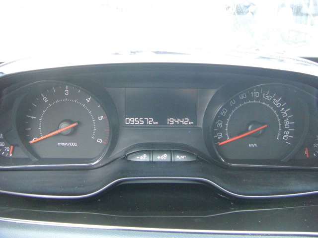 PEUGEOT 208 ACCESS 1.4 HDI 68CV