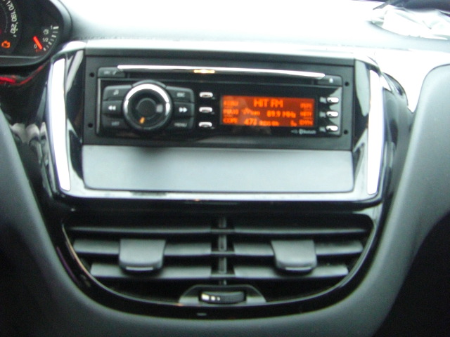 PEUGEOT 208 ACCESS 1.4 HDI 68CV