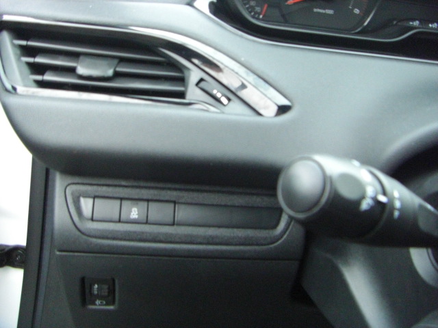 PEUGEOT 208 ACCESS 1.4 HDI 68CV