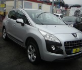 PEUGEOT 3008 PREMIUM 1.6 HDI 110CV PEUGEOT 3008 PREMIUM 1.6 HDI 110CV