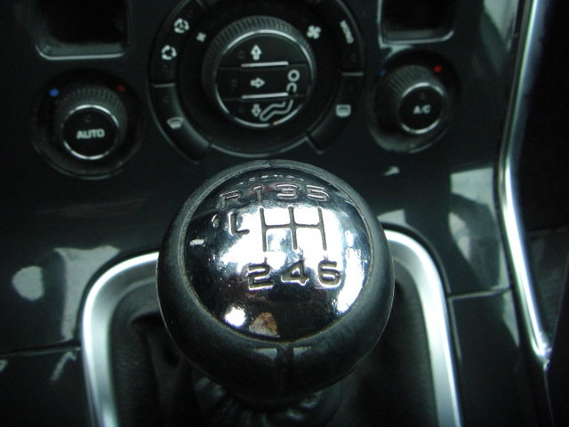 PEUGEOT 3008 PREMIUM 1.6 HDI 110CV