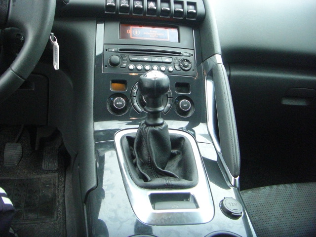 PEUGEOT 3008 PREMIUM 1.6 HDI 110CV