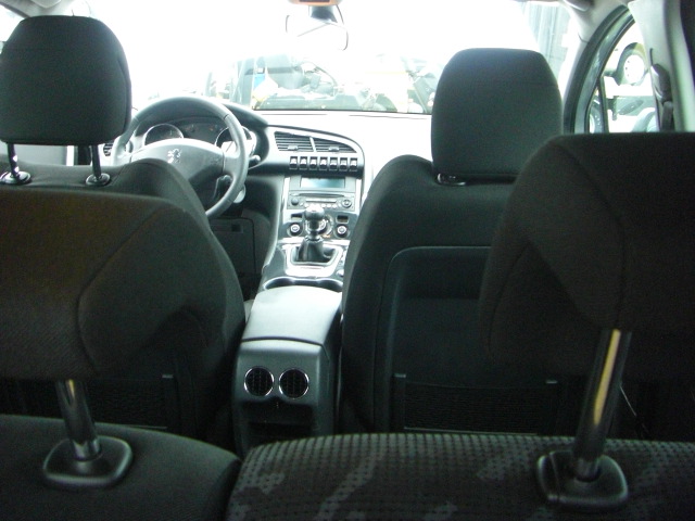 PEUGEOT 3008 PREMIUM 1.6 HDI 110CV