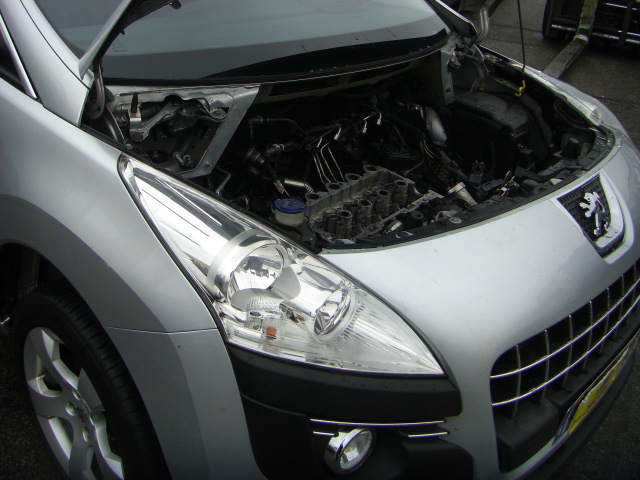 PEUGEOT 3008 PREMIUM 1.6 HDI 110CV