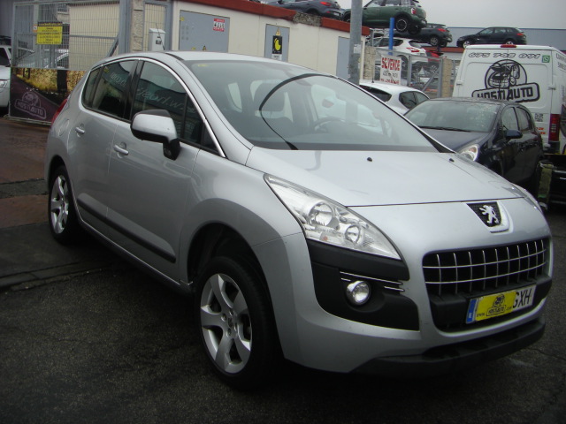 PEUGEOT 3008 PREMIUM 1.6 HDI 110CV
