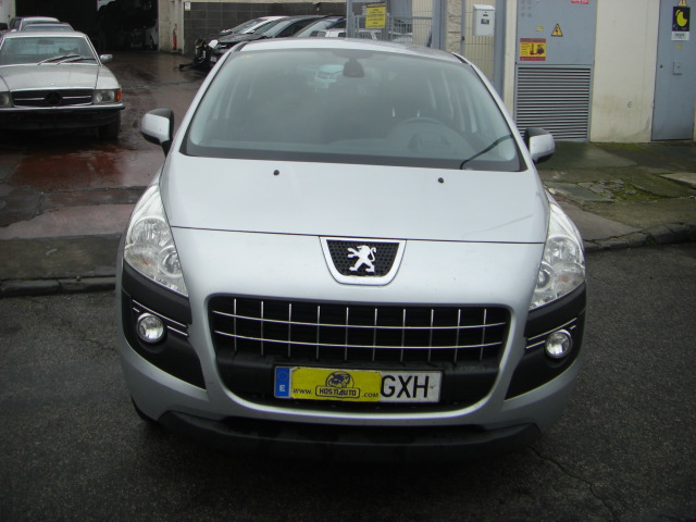 PEUGEOT 3008 PREMIUM 1.6 HDI 110CV