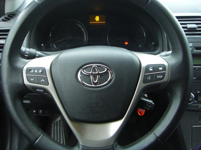 TOYOTA AVENSIS 2.0 D4D 126CV