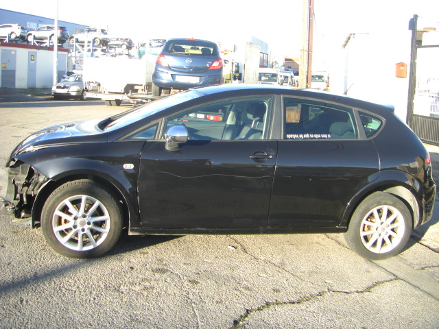 SEAT LEON 1.6 TDI 105CV