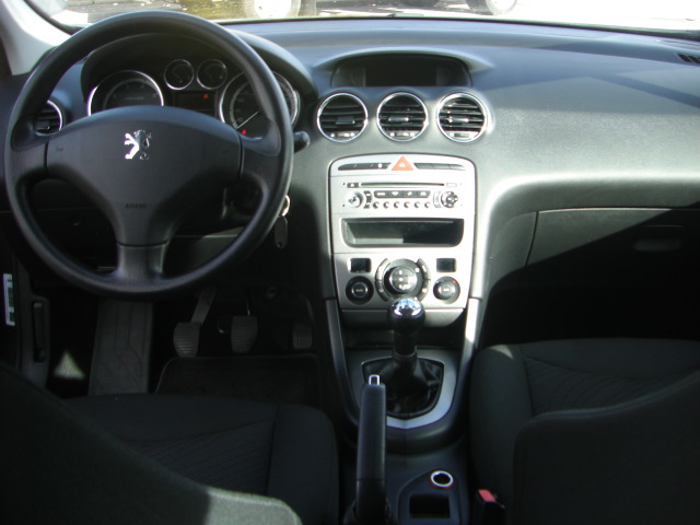 PEUGEOT 308 VTI 1.6 CONFORT 120CV