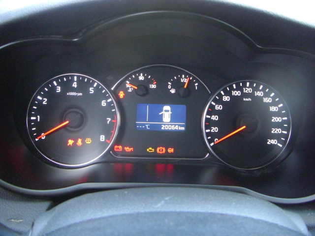 KIA CARENS 1.6 GASOLINA 135CV