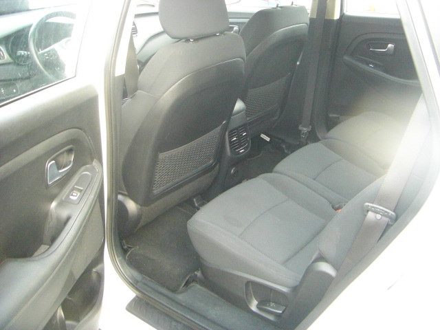 KIA CARENS 1.6 GASOLINA 135CV