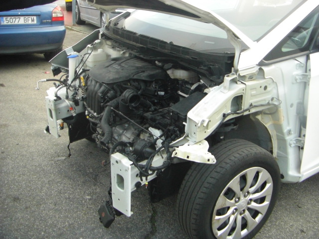 KIA CARENS 1.6 GASOLINA 135CV