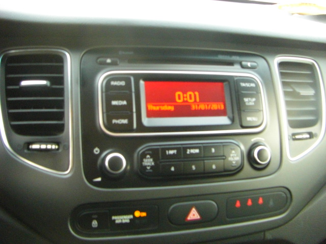 KIA CARENS 1.6 GASOLINA 135CV