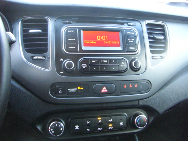 KIA CARENS 1.6 GASOLINA 135CV