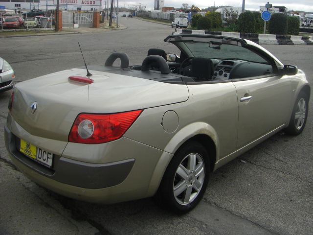 RENAULT COUPE CABRIO 1.6 I 113CV