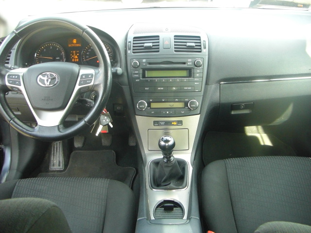TOYOTA AVENSIS 2.2 D4D 150CV