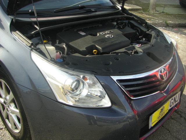 TOYOTA AVENSIS 2.2 D4D 150CV