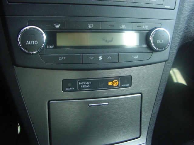 TOYOTA AVENSIS 2.2 D4D 150CV