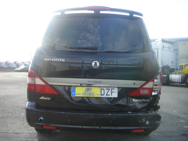 SSANGYONG RODIUS 2.7 CRDI 165CV 7 PLAZAS