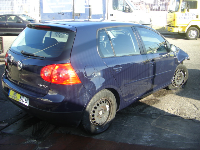 VOLKSWAGEN GOLF V 1.9 TDI 105CV
