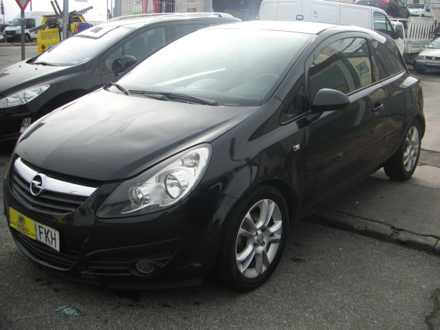 OPEL CORSA 1.4 I 90CV
