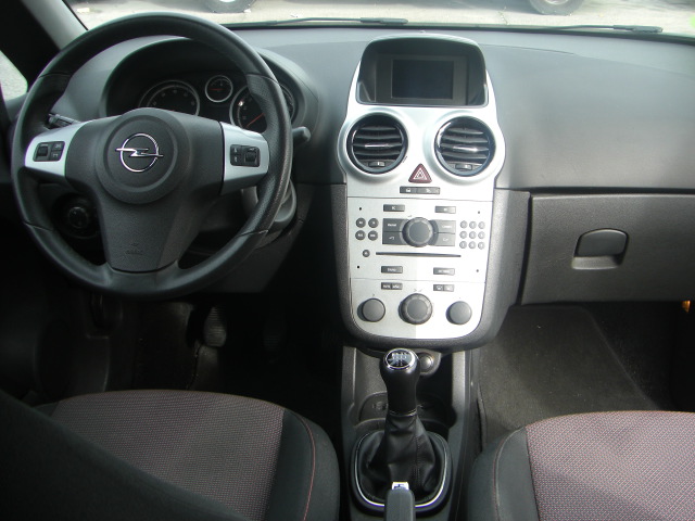 OPEL CORSA 1.4 I 90CV