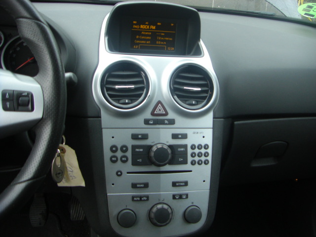 OPEL CORSA 1.4 I 90CV