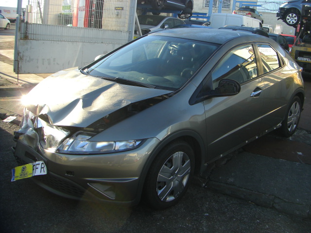 HONDA CIVIC 1.4 I - DSI CONFORT 82CV