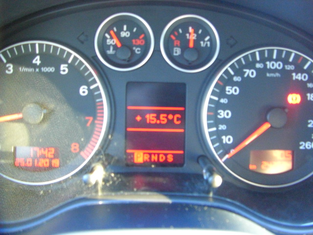 AUDI A3 1.6 I AUTOMATICO 102CV