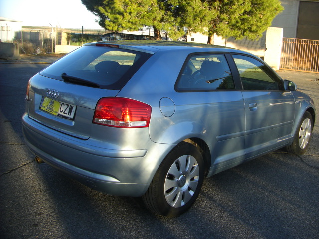 AUDI A3 1.6 I AUTOMATICO 102CV