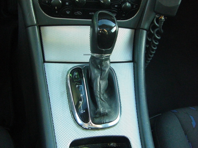 MERCEDES  BENZ C-200 I 2.0 KOMPRESOR 163CV