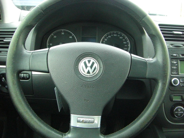 VOLKSWAGEN GOLF V 2.0 TDI 140CV