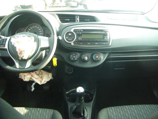 TOYOTA YARIS SOL 1.0 I 69CV