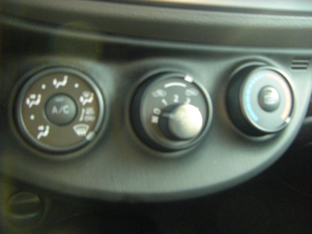 TOYOTA YARIS SOL 1.0 I 69CV