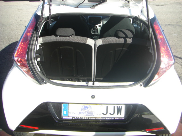 TOYOTA AYGO X PLAY 1.0 I 69CV AUTOMATICO